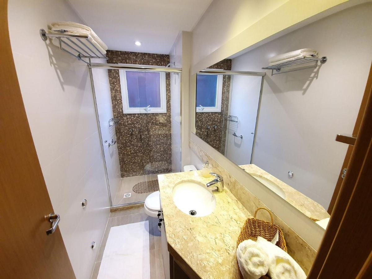 Apto Luxo 250m R. Coberta | 2 | Mobiliado Apartamento Gramado