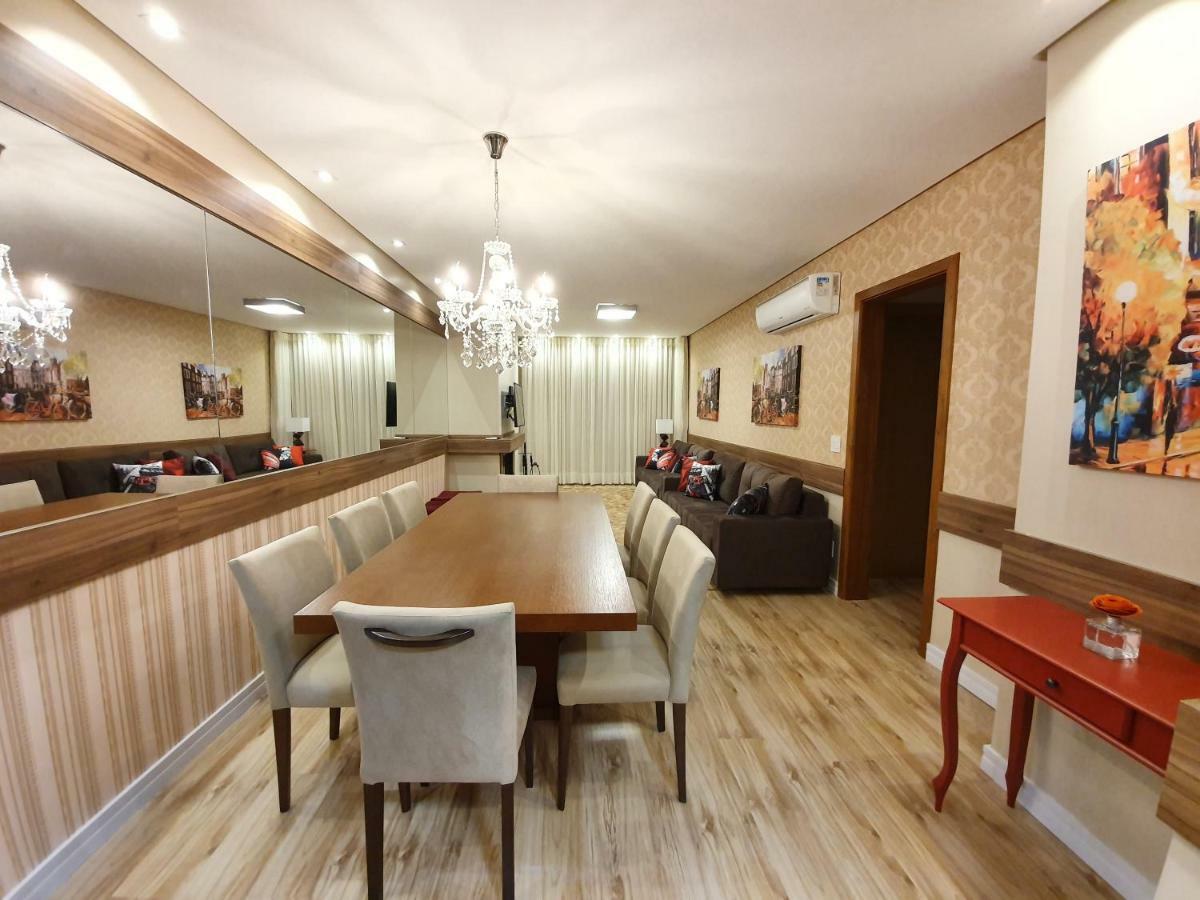 Apto Luxo 250m R. Coberta | 2 | Mobiliado * Gramado