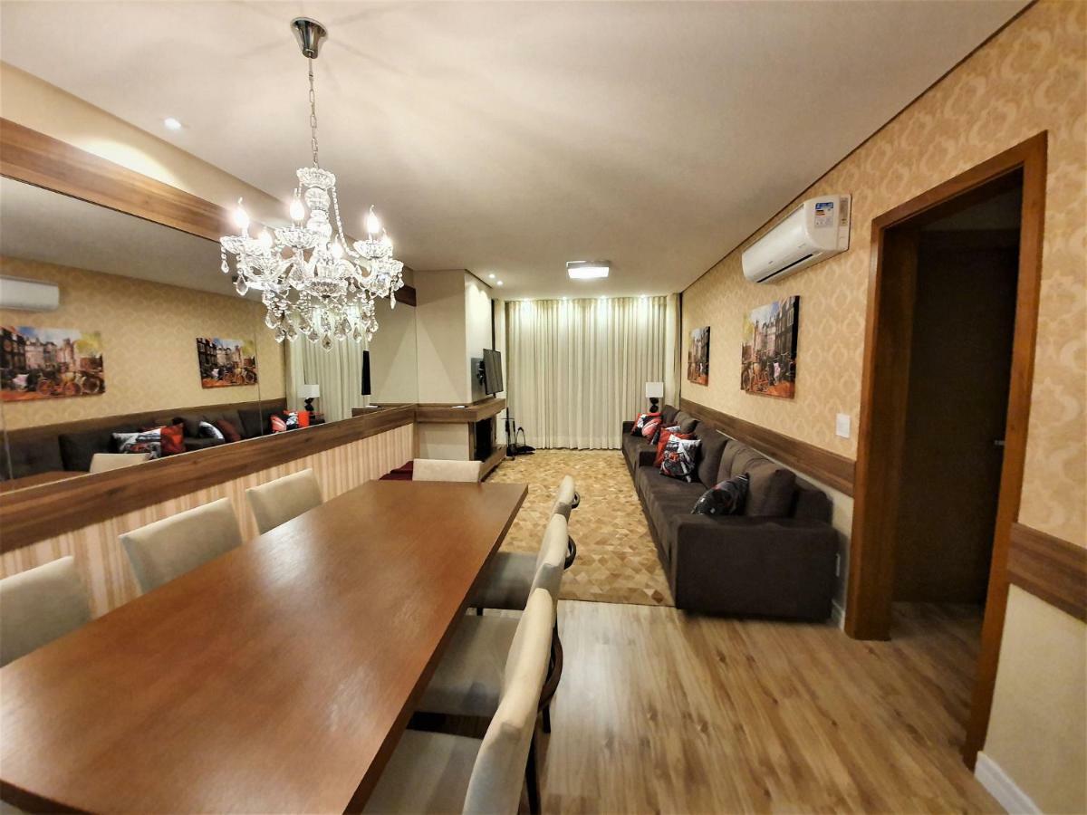 Apto Luxo 250m R. Coberta | 2 | Mobiliado * Gramado